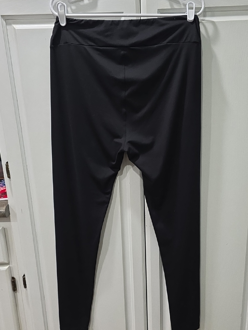 LULAROE LEGGINGS - Picture 3 of 3